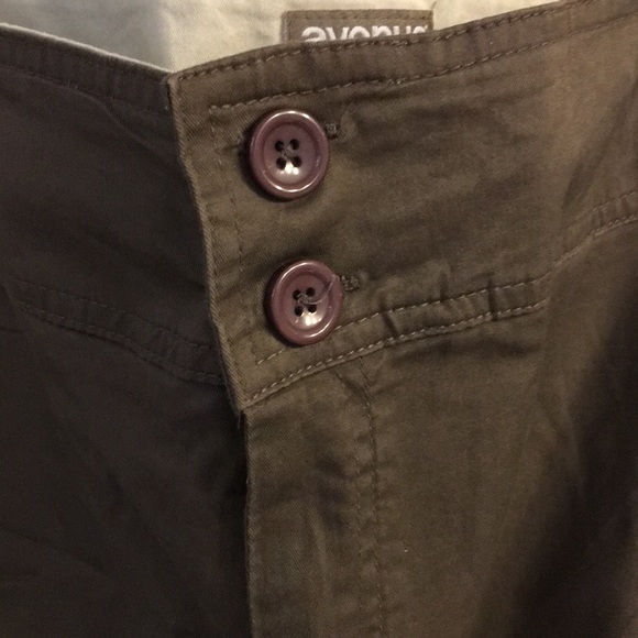 30W Cocoa Brown Chino Bermuda Shorts from Avenue - Picture 4 of 17